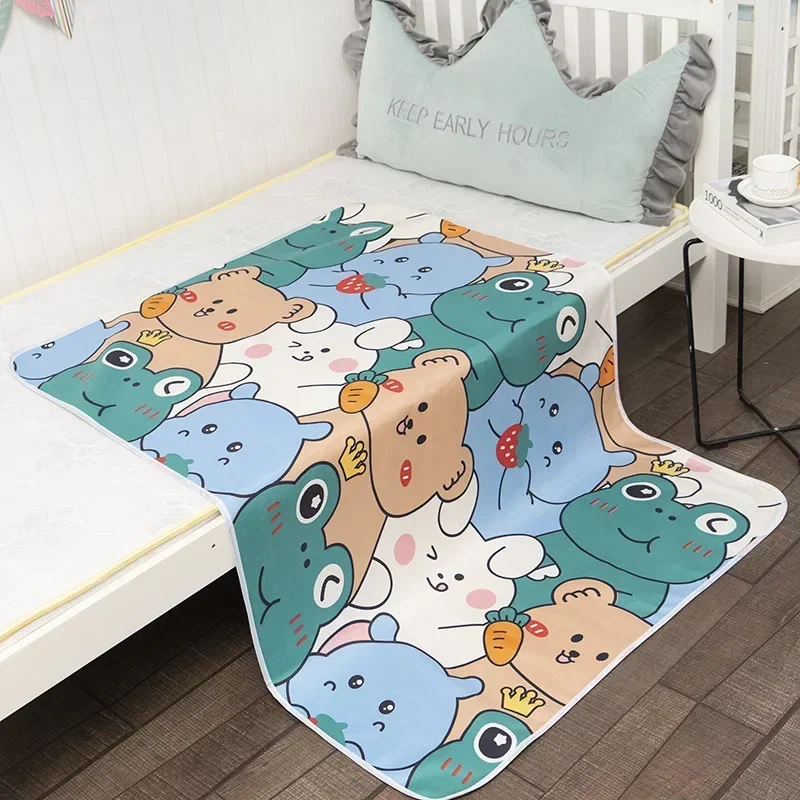 Newborn Cartoon Urine Pad Port - Diaper Changing Mat incelemesi ve fiyatı